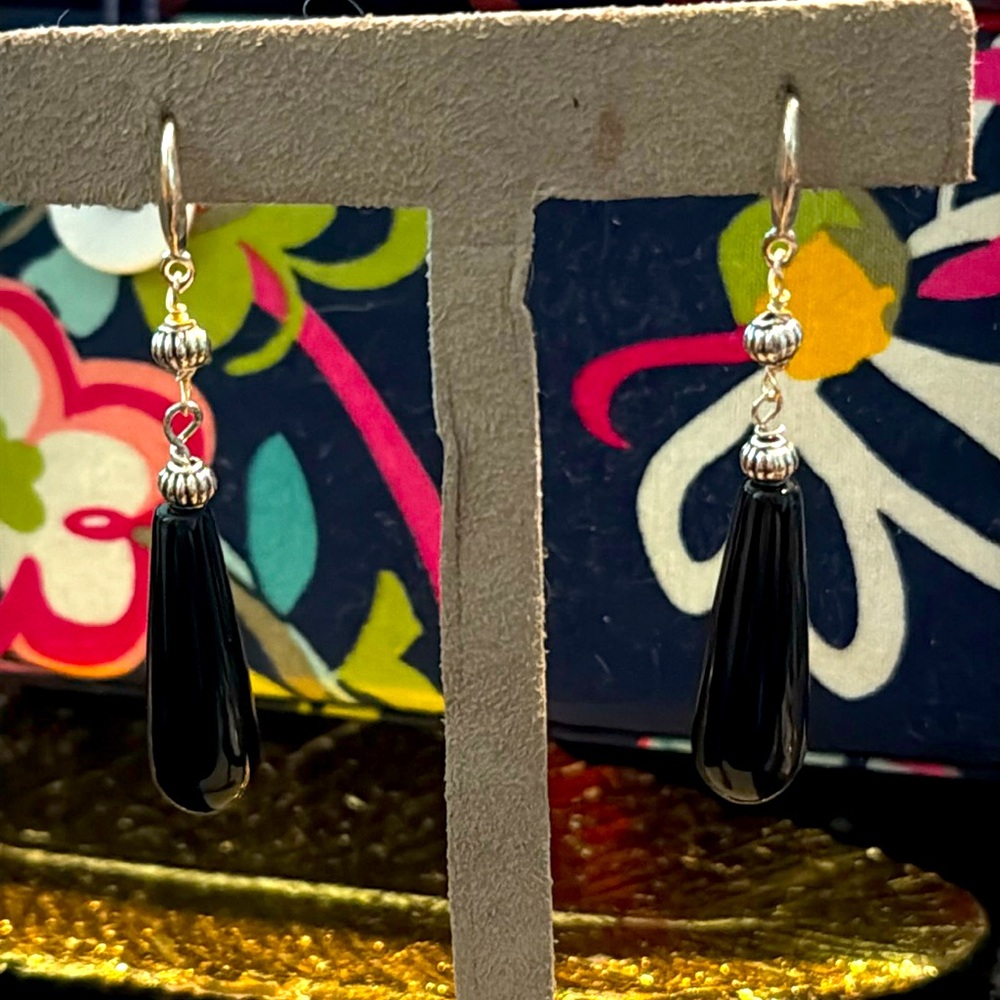 Pierced earrings sterling silver black onyx dangle gorgeous on the ears
